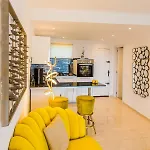 Апартаменты Suite Moorea Марбелья