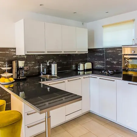 Suite Moorea Apartment Marbella
