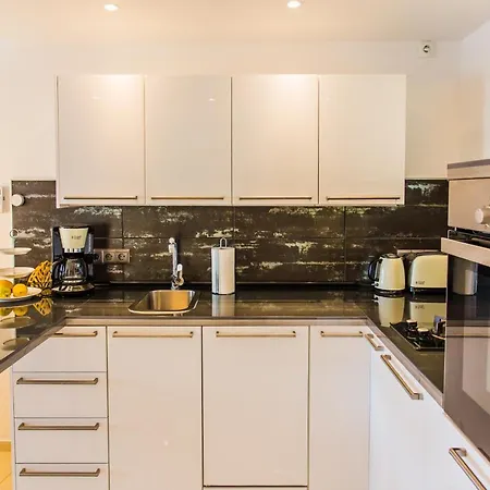 Suite Moorea Apartment Marbella