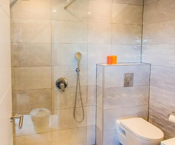 Bora Bora Apartman Marbella